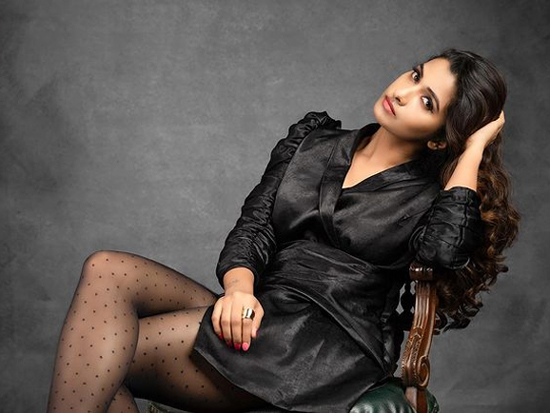 Steamy Poses Of Priya Bhavani Shankar In Black
